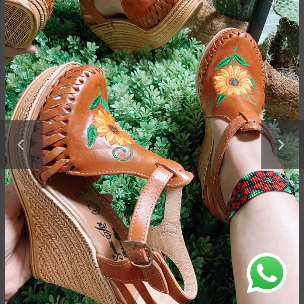 Huaraches Mexicanos - Picture 1 of 3